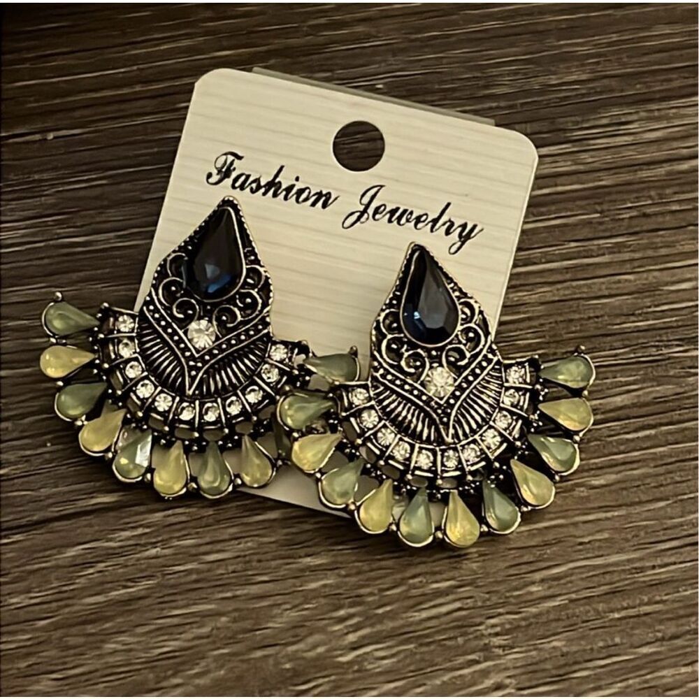 Black Yellow Green Jeweled Chandelier Boho Fan Fashion Earrings NEW‎